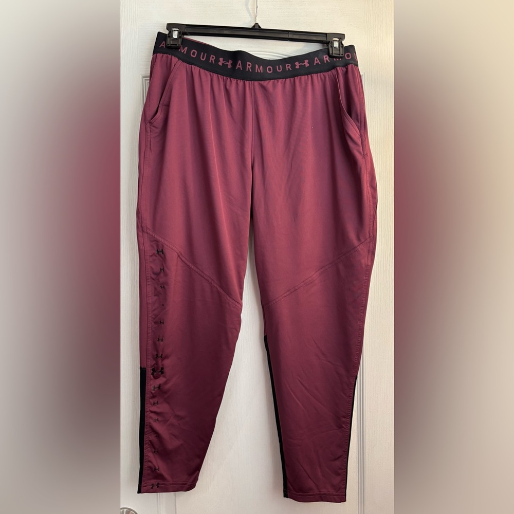 Under Armour Joggers, VGUC, Sz L